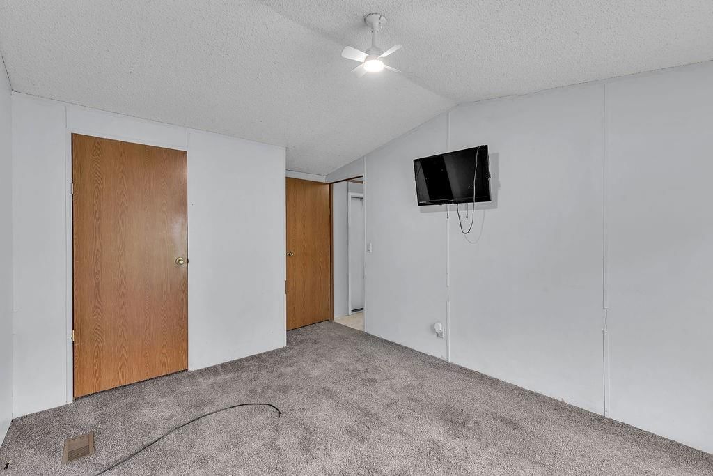 309 E Walnut Avenue — photo 14