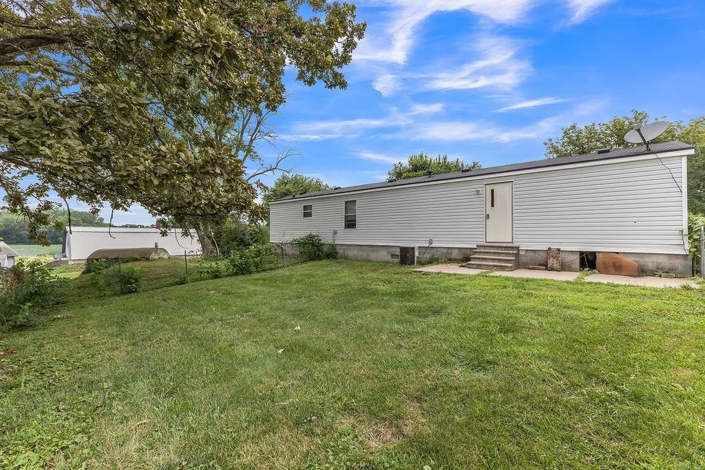 309 E Walnut Avenue — photo 17