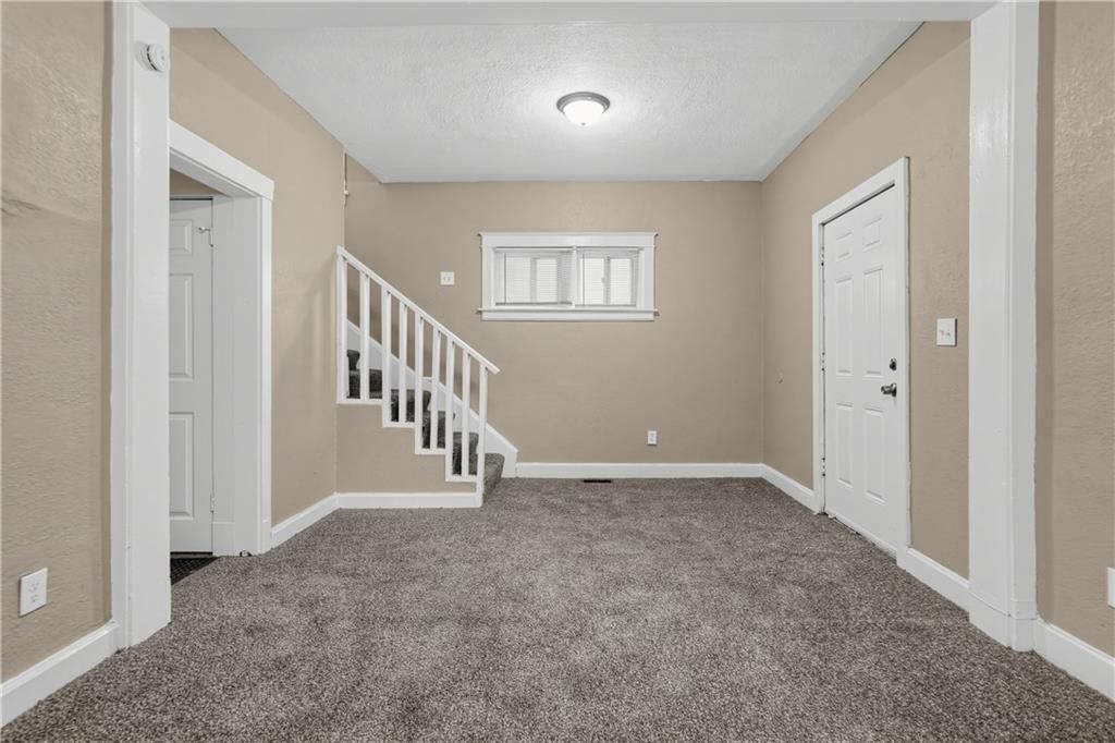 3005 E 32nd Street — photo 9