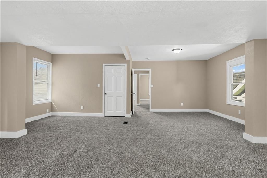 3005 E 32nd Street — photo 11