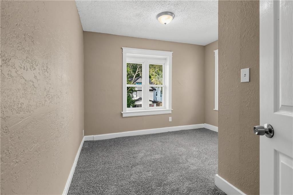 3005 E 32nd Street — photo 24