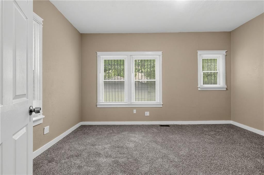 3005 E 32nd Street — photo 26
