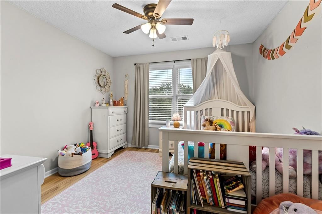 Photo 20 of 46 - 9924 N Marsh Avenue, Kansas City, MO 64157