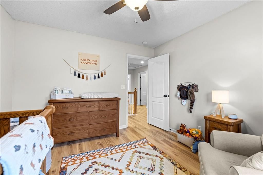 Photo 27 of 46 - 9924 N Marsh Avenue, Kansas City, MO 64157