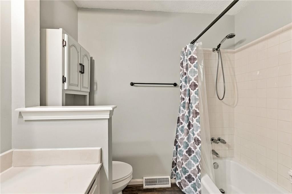 633 Clubhouse Drive — photo 27