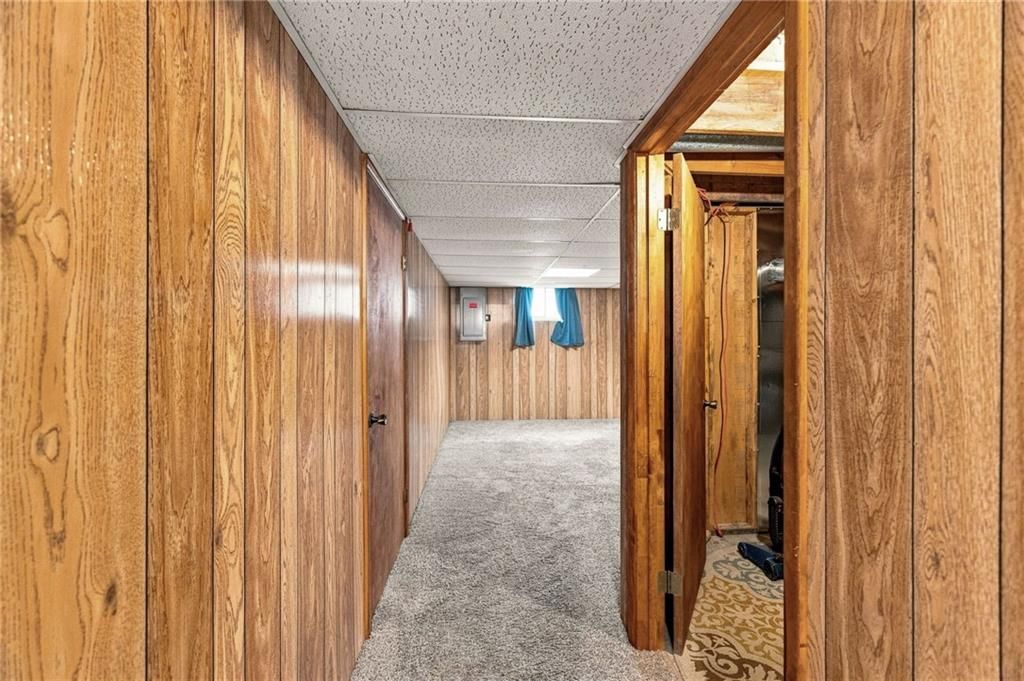 633 Clubhouse Drive — photo 39