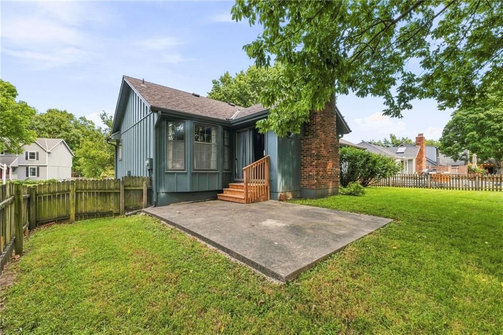 633 Clubhouse Drive — photo 48