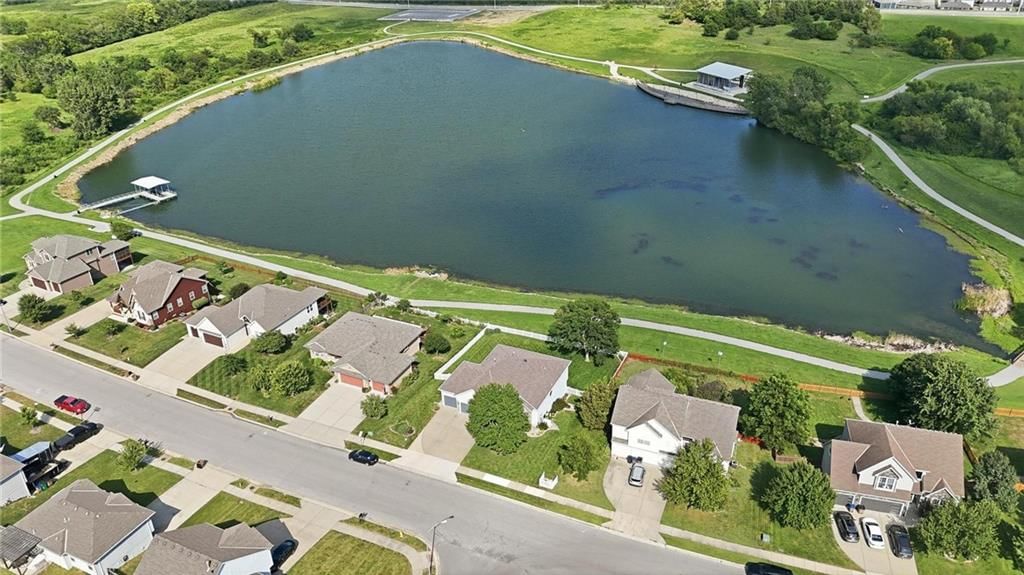 Photo 62 of 72 - 615 Johnston Parkway, Raymore, MO 64083