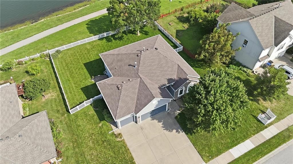 Photo 59 of 72 - 615 Johnston Parkway, Raymore, MO 64083