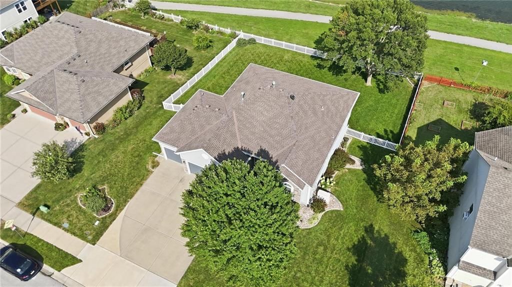 Photo 61 of 72 - 615 Johnston Parkway, Raymore, MO 64083