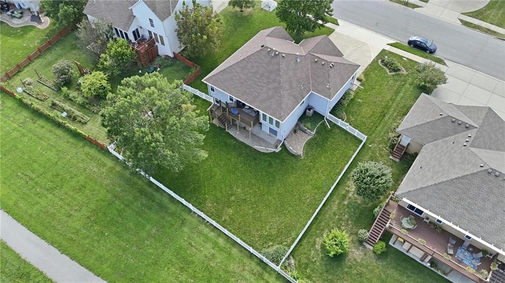 Photo 65 of 72 - 615 Johnston Parkway, Raymore, MO 64083