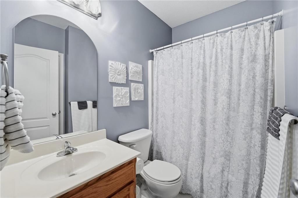 Photo 24 of 72 - 615 Johnston Parkway, Raymore, MO 64083
