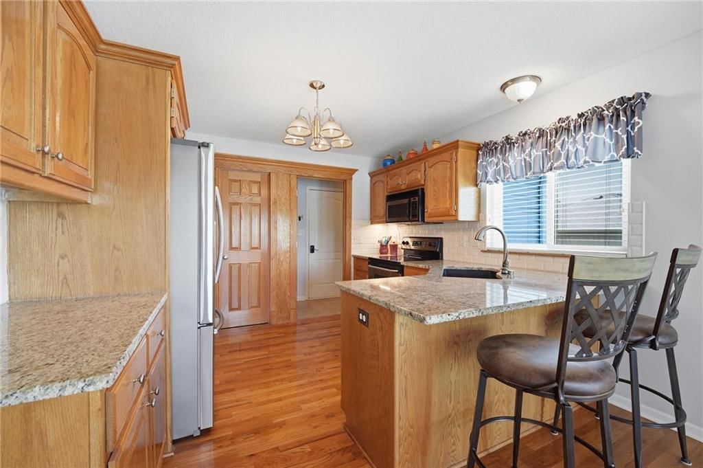 Photo 18 of 72 - 615 Johnston Parkway, Raymore, MO 64083