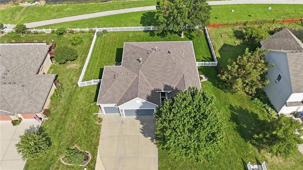 Photo 60 of 72 - 615 Johnston Parkway, Raymore, MO 64083