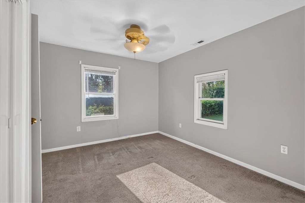 Photo 25 of 51 - 11501 W 68th Street, Shawnee, KS 66203