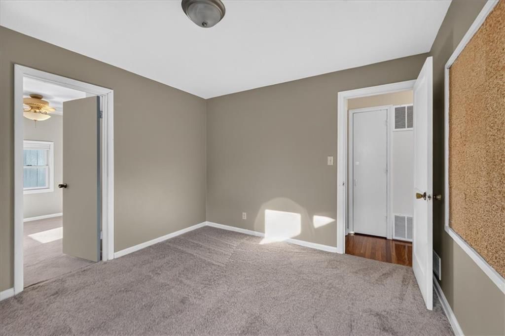 Photo 31 of 51 - 11501 W 68th Street, Shawnee, KS 66203