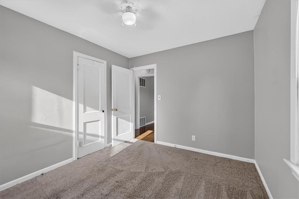 Photo 37 of 51 - 11501 W 68th Street, Shawnee, KS 66203