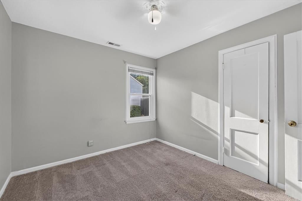Photo 38 of 51 - 11501 W 68th Street, Shawnee, KS 66203