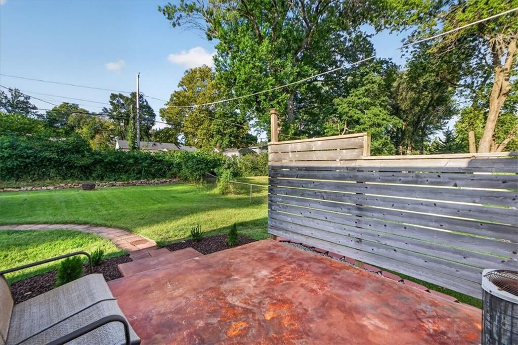 Photo 43 of 51 - 11501 W 68th Street, Shawnee, KS 66203