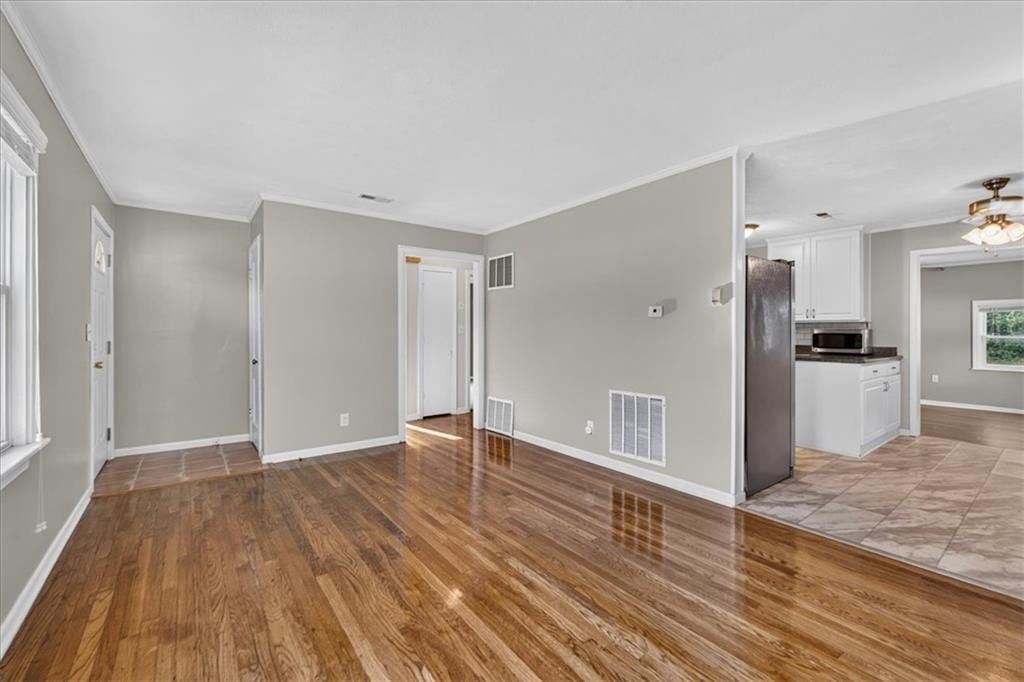 Photo 12 of 51 - 11501 W 68th Street, Shawnee, KS 66203