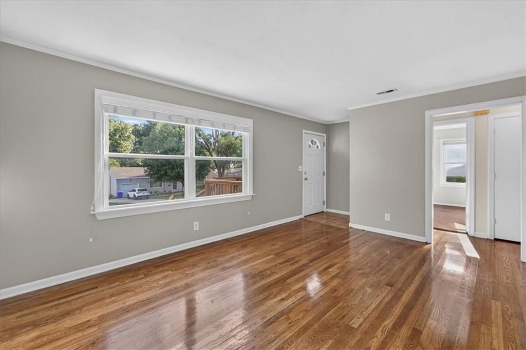 Photo 13 of 51 - 11501 W 68th Street, Shawnee, KS 66203