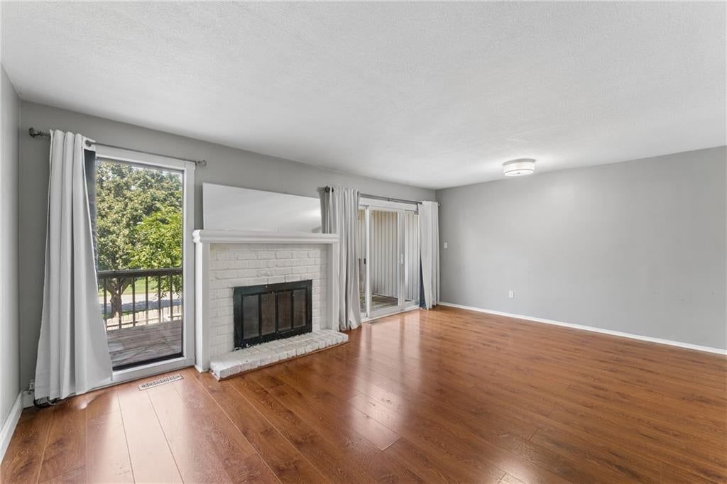 Photo 4 of 52 - 6024 N Kansas Avenue, Kansas City, MO 64119