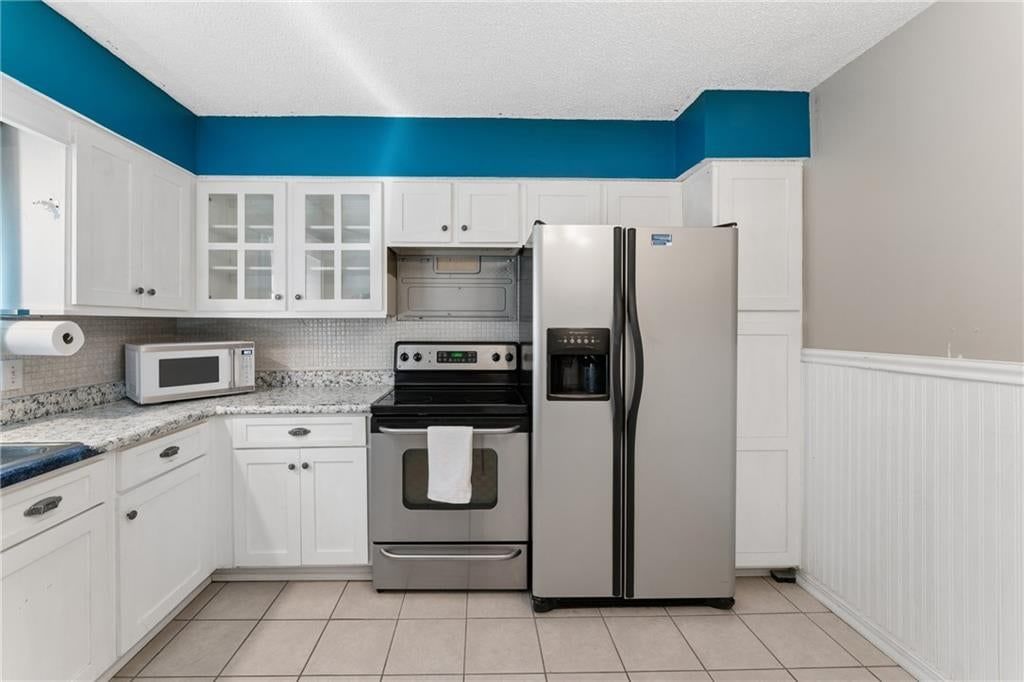 Photo 14 of 52 - 6024 N Kansas Avenue, Kansas City, MO 64119