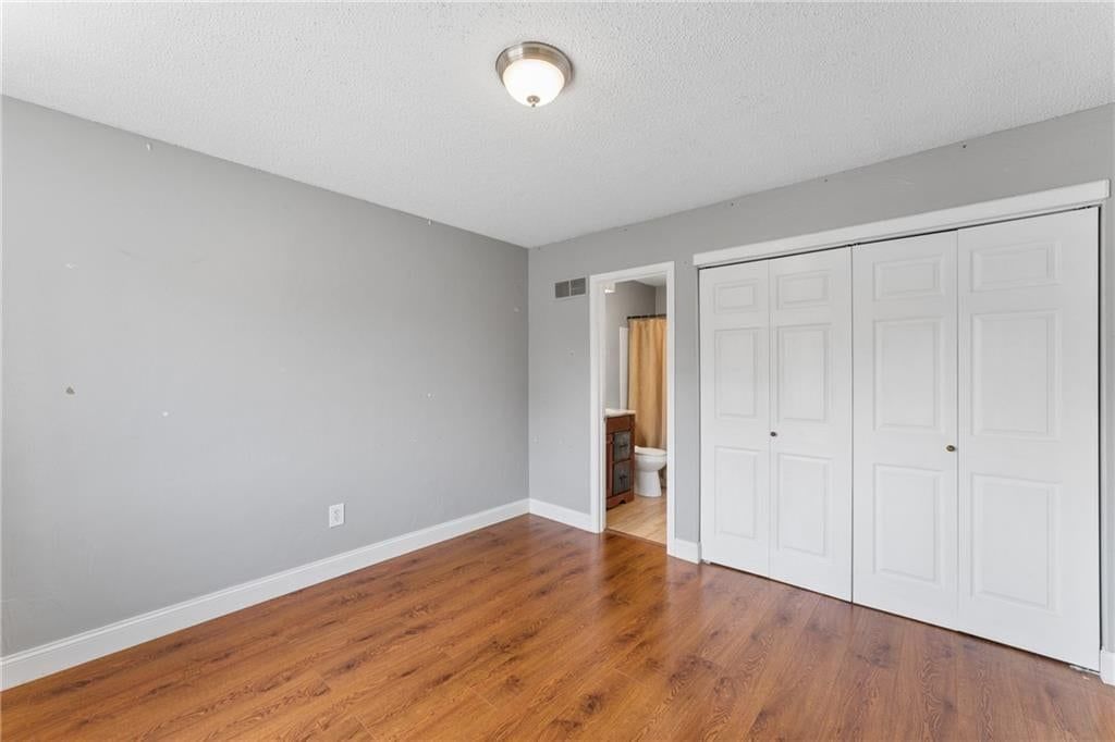 Photo 24 of 52 - 6024 N Kansas Avenue, Kansas City, MO 64119