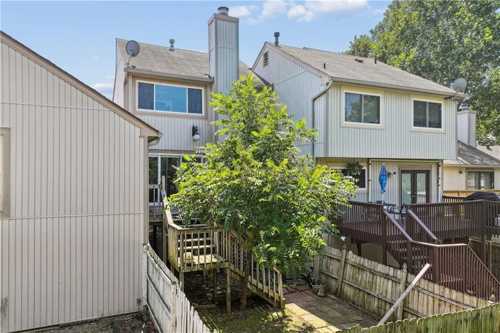 Photo 37 of 52 - 6024 N Kansas Avenue, Kansas City, MO 64119
