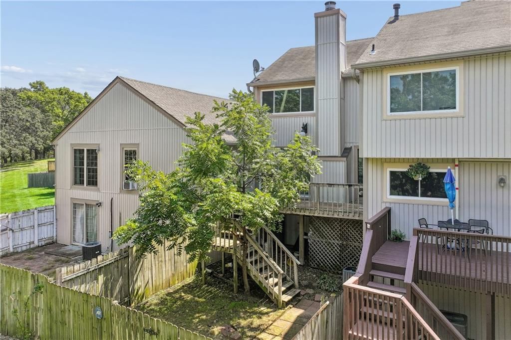 Photo 38 of 52 - 6024 N Kansas Avenue, Kansas City, MO 64119