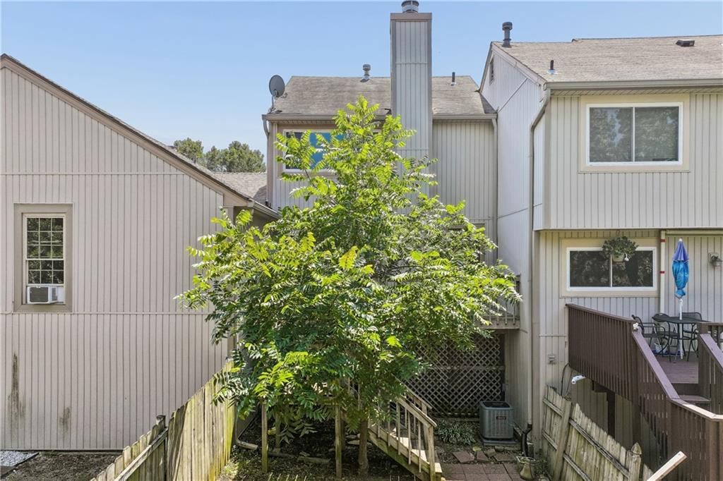 Photo 39 of 52 - 6024 N Kansas Avenue, Kansas City, MO 64119