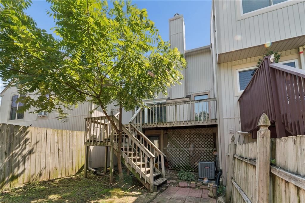 Photo 41 of 52 - 6024 N Kansas Avenue, Kansas City, MO 64119