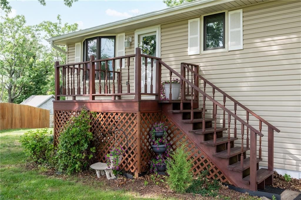 1207 Saint Paul Avenue — photo 5