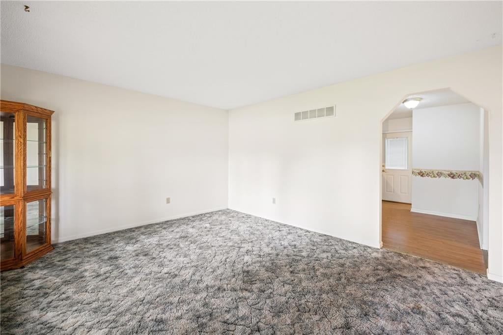 1207 Saint Paul Avenue — photo 6