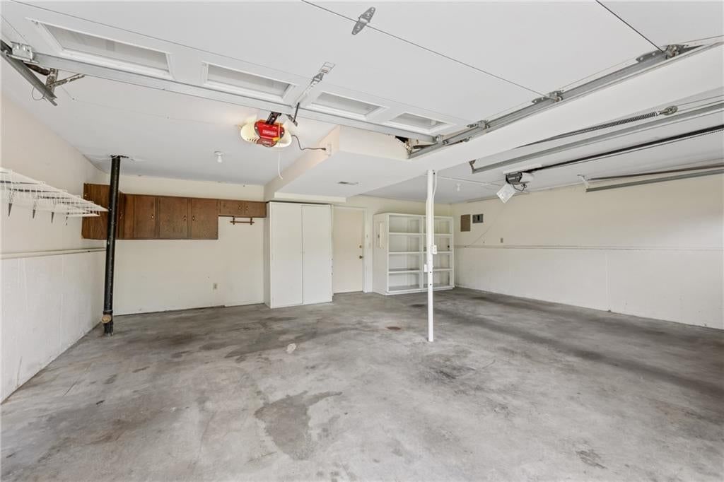 1207 Saint Paul Avenue — photo 29