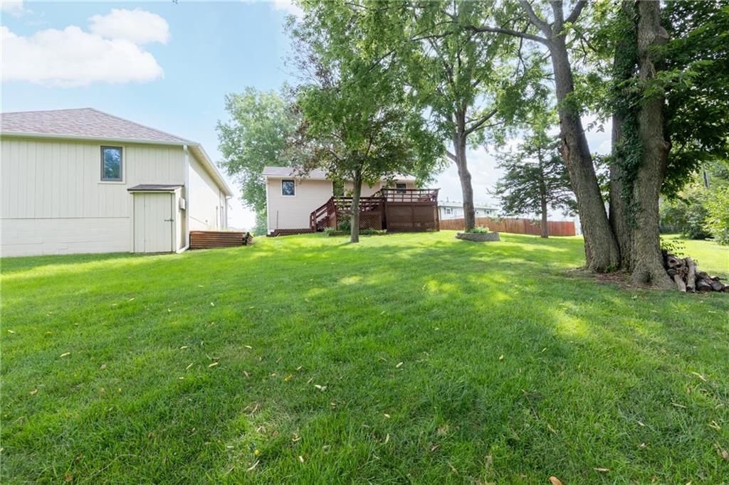 1207 Saint Paul Avenue — photo 39