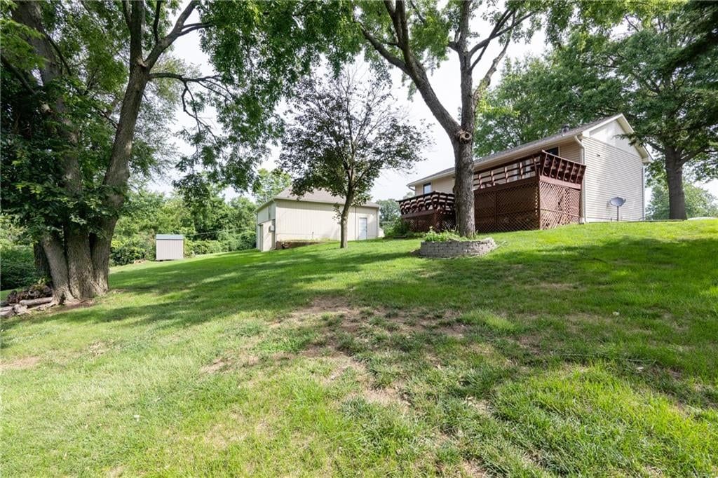 1207 Saint Paul Avenue — photo 41