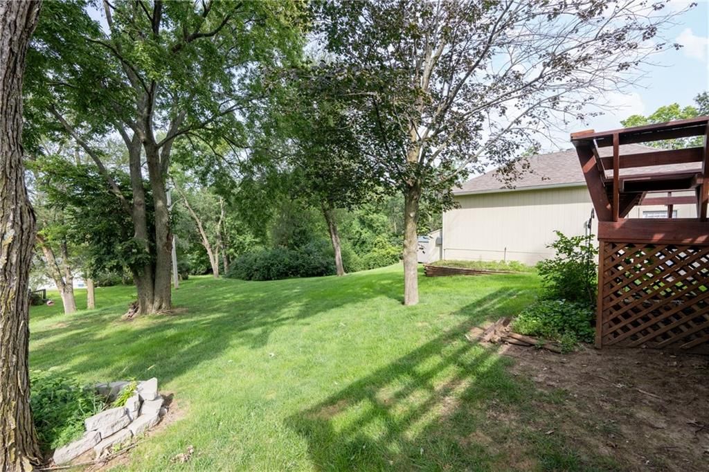 1207 Saint Paul Avenue — photo 42