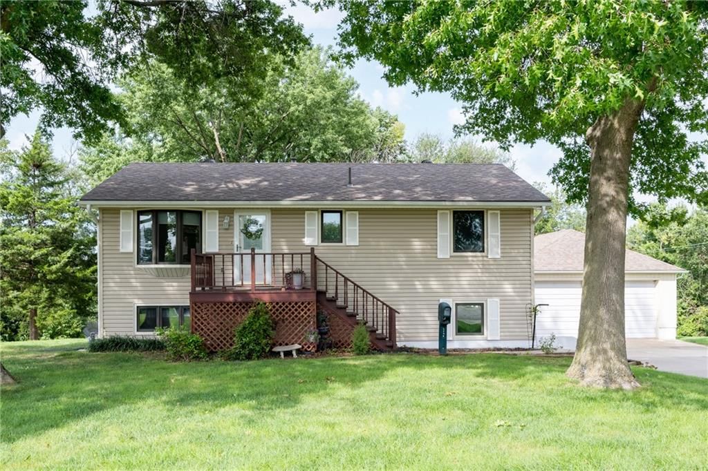 1207 Saint Paul Avenue, Excelsior Springs, MO: listing photo 2