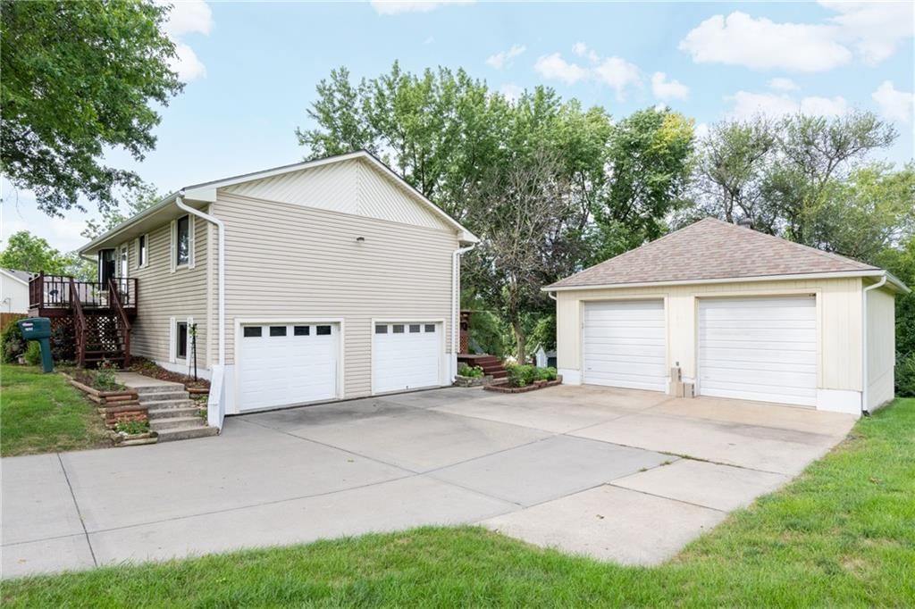 1207 Saint Paul Avenue, Excelsior Springs, MO: listing photo 3