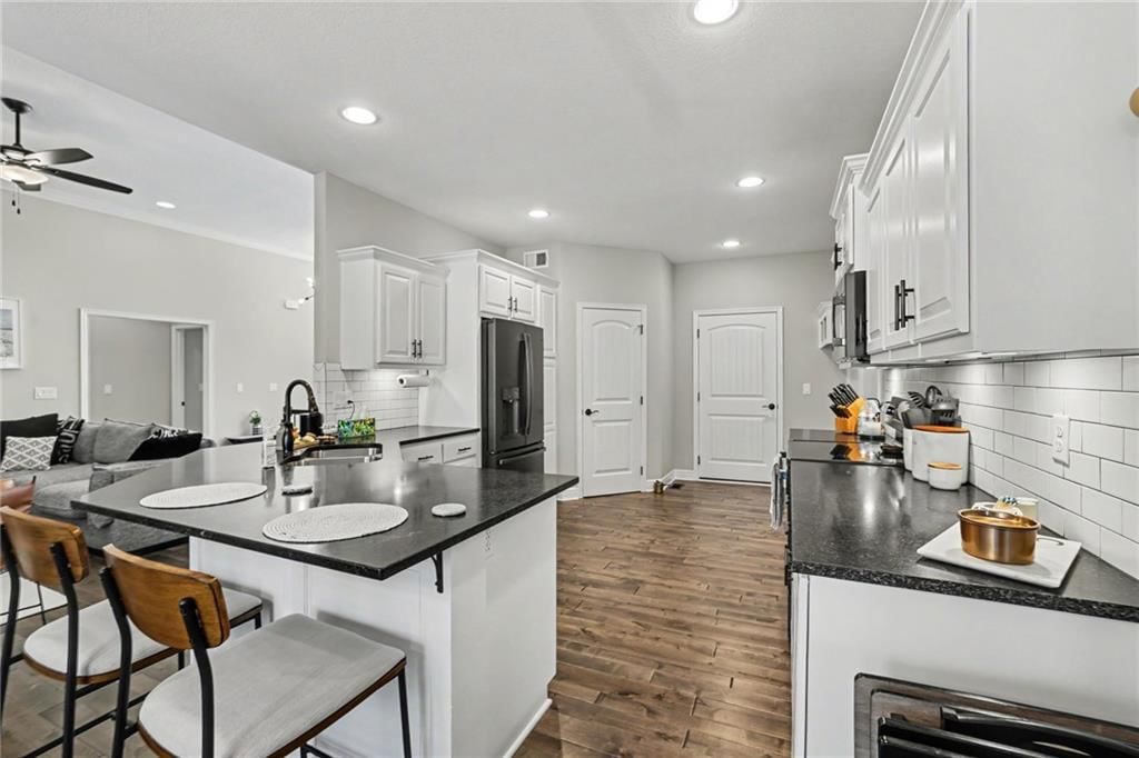 10931 N Bristol Avenue — photo 10