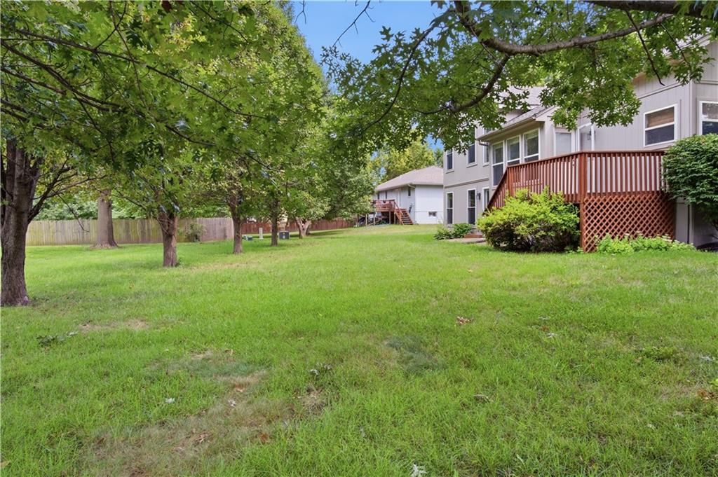 Photo 37 of 38 - 201 Mesa Drive, Smithville, MO 64089