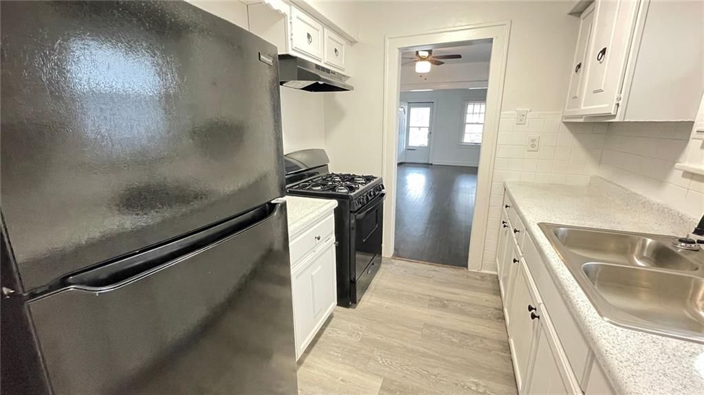 5041 Agnes Street — photo 10