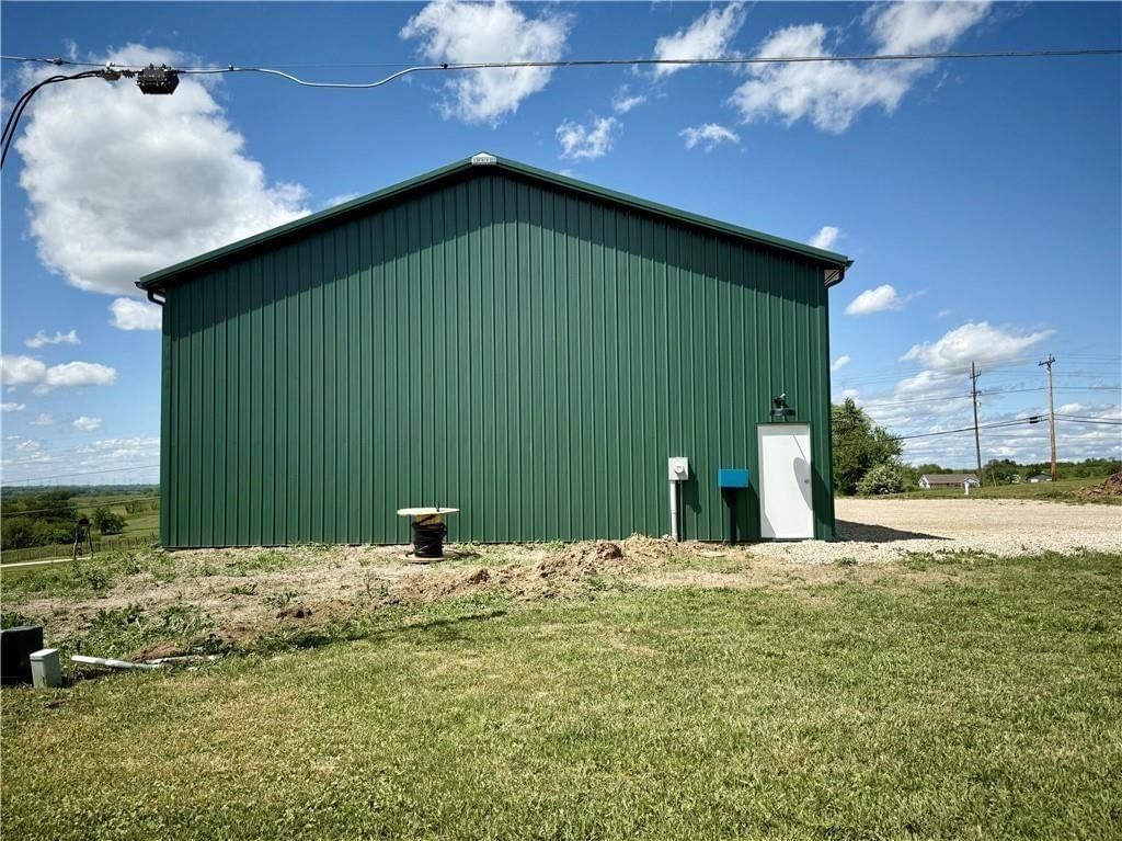 30449 Hillside Drive — photo 10