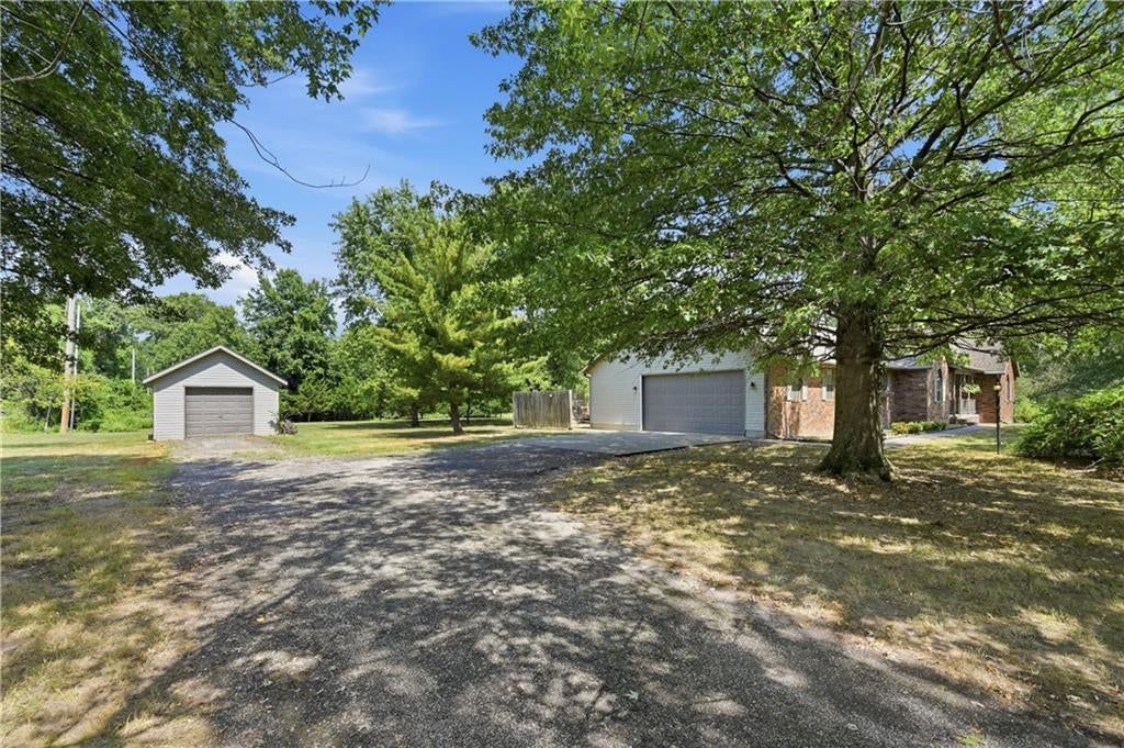 136 Westfield Road — photo 40
