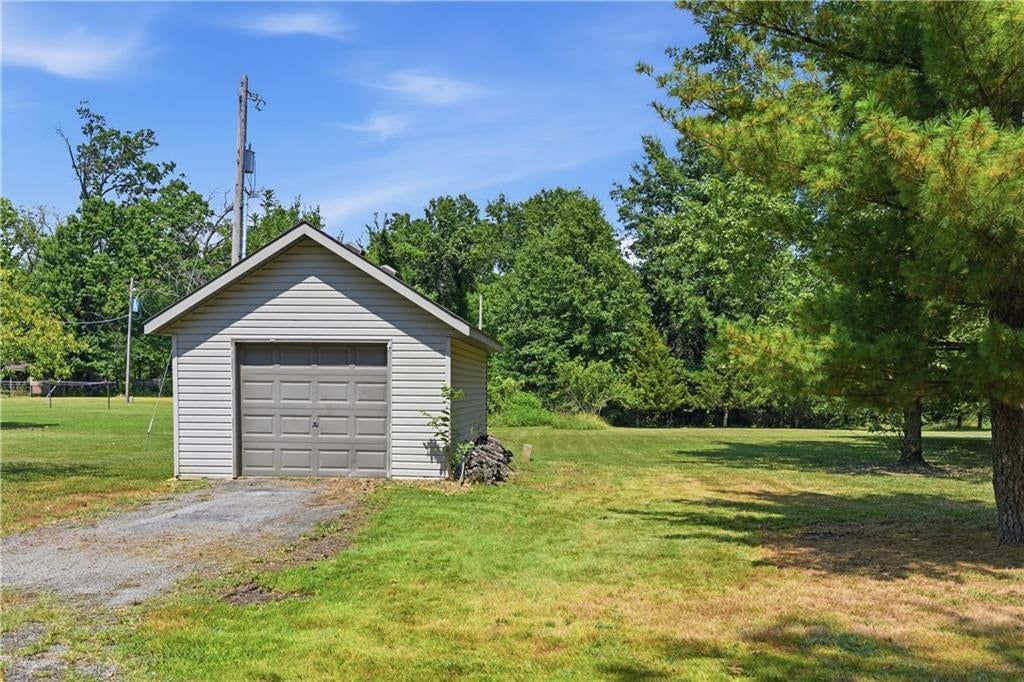 136 Westfield Road — photo 41