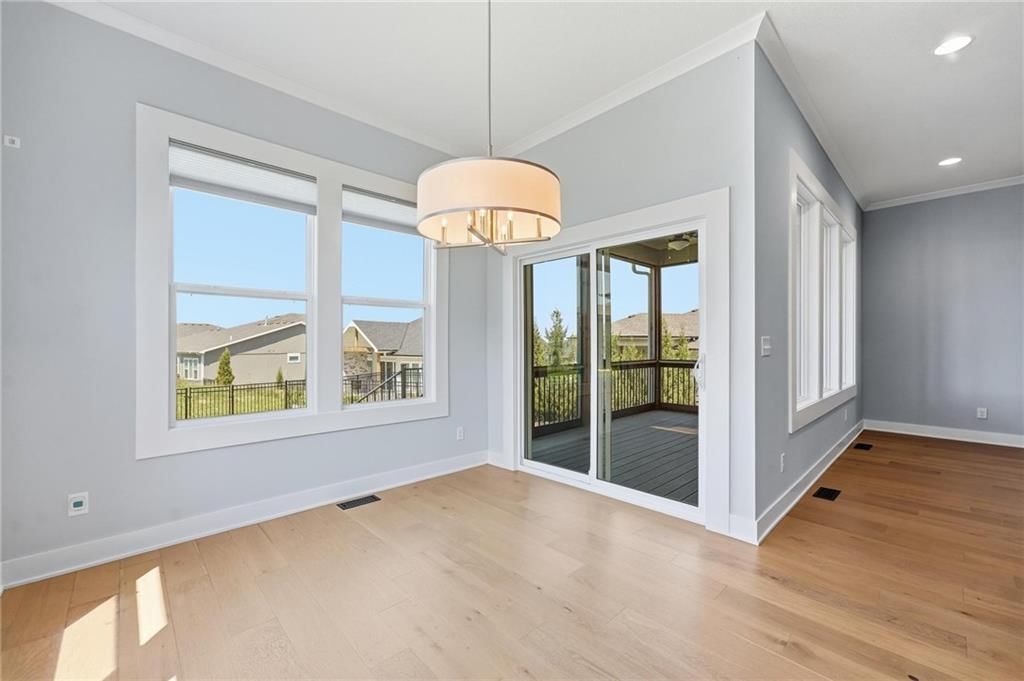Photo 10 of 54 - 9436 Aurora Street, Lenexa, KS 66220