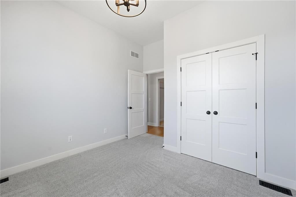 Photo 29 of 54 - 9436 Aurora Street, Lenexa, KS 66220