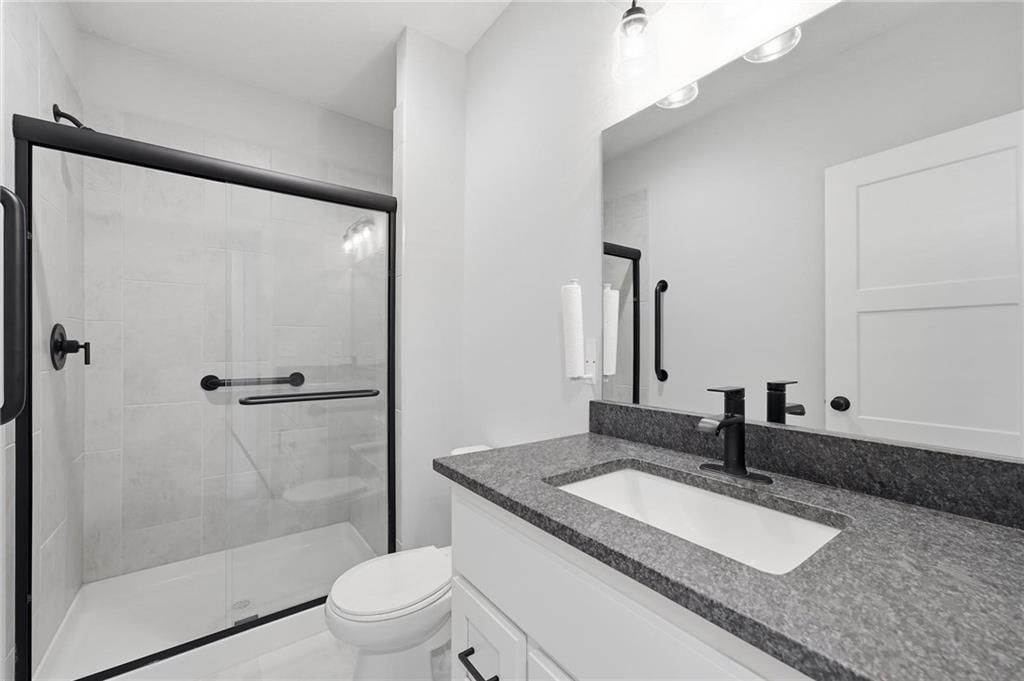 Photo 39 of 54 - 9436 Aurora Street, Lenexa, KS 66220