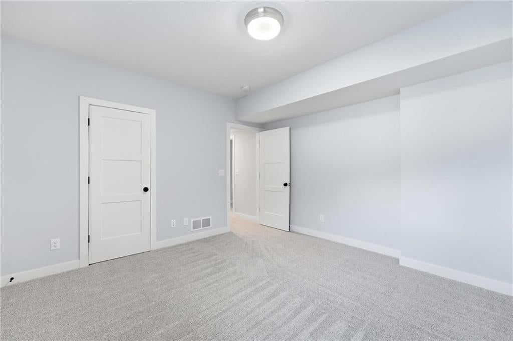 Photo 41 of 54 - 9436 Aurora Street, Lenexa, KS 66220